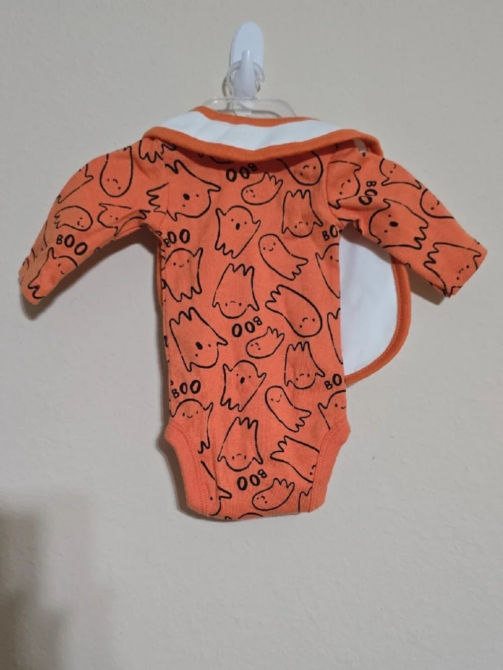 NWT Carters Baby Halloween Ghost Pumpkin Bodysuit with Bib Size Preemie